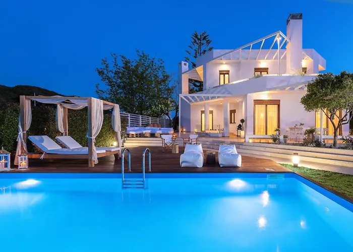 Love White Villa