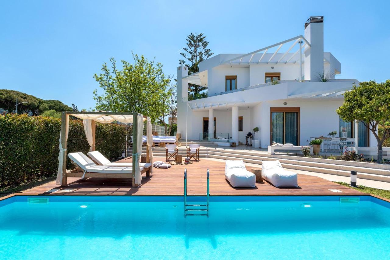 Villa White
